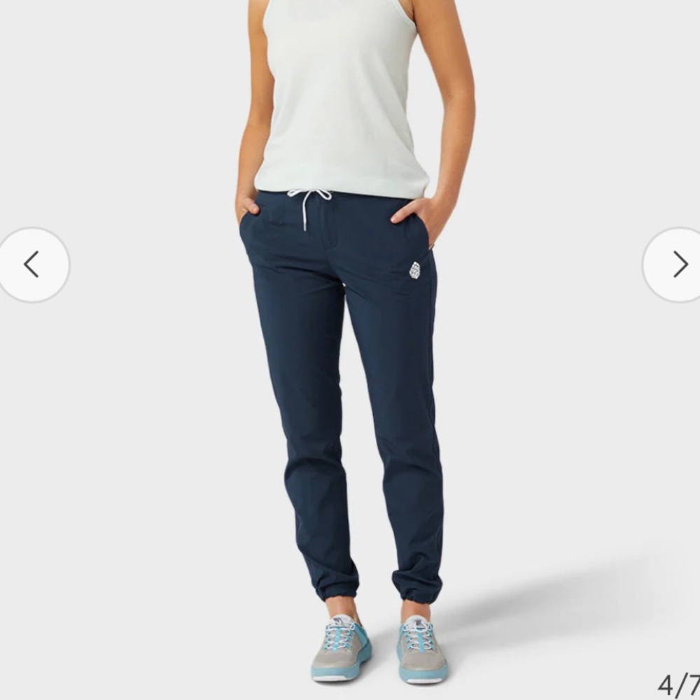 NWOT Stio Women's Navy CFS Board Pants